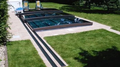 Lavt tag på poolen - Master plus