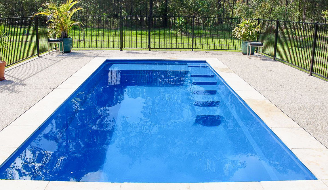 Leisurepools Elite højvandslinje 3,8×8,1-9,1 m, 1,5 m dybde